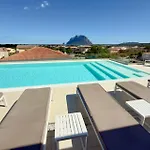 Felix - 4*