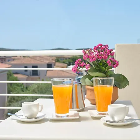 Aparthotel Felix - Loiri Porto San Paolo