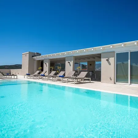 Felix - Aparthotel 4*