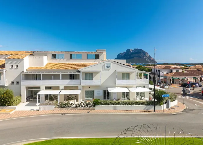 Aparthotel Felix - Loiri Porto San Paolo
