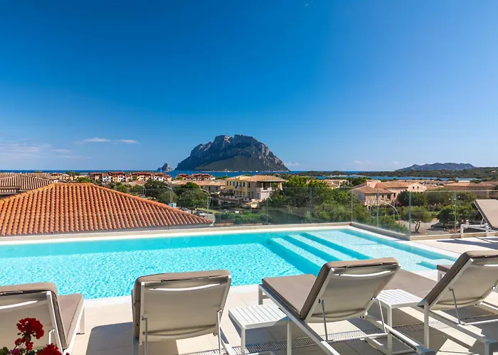 Felix - 4* Loiri Porto San Paolo