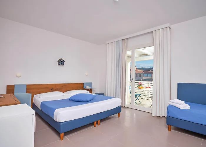 Felix - Aparthotel 4*