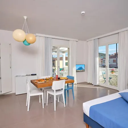 Felix - Porto San Paolo 4* Loiri Porto San Paolo