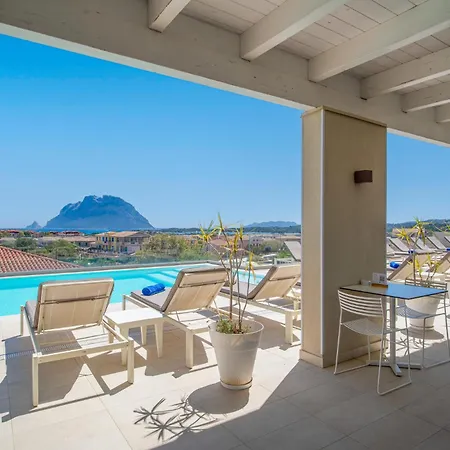 Felix - 4* Porto San Paolo (Sardinia)