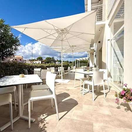 Felix - Aparthotel 4*