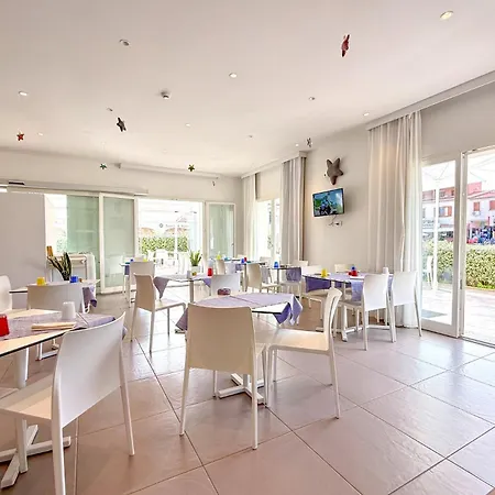 Felix - Aparthotel 4*