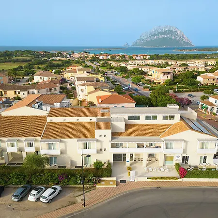 Felix - Aparthotel 4*