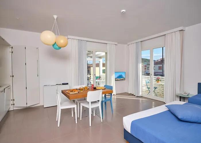Felix - 4* Porto San Paolo (Sardinia)