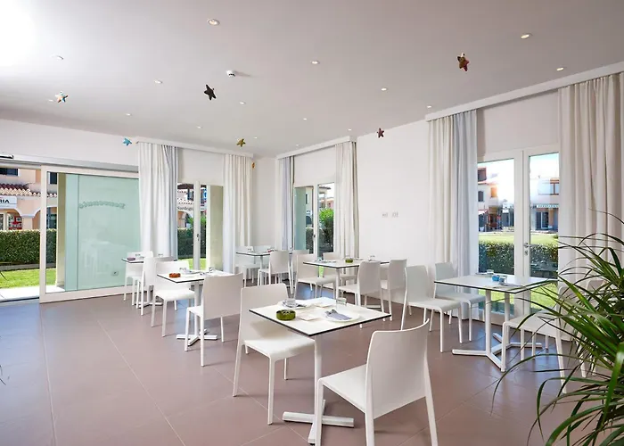 Felix - 4* Porto San Paolo (Sardinia)