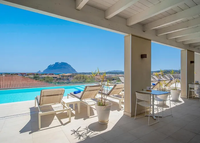 Felix - 4* Porto San Paolo (Sardinia)