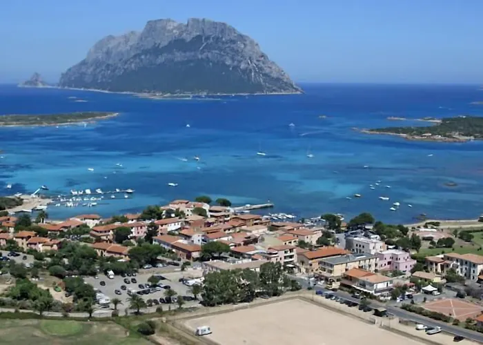 Felix - 4* Porto San Paolo (Sardinia)